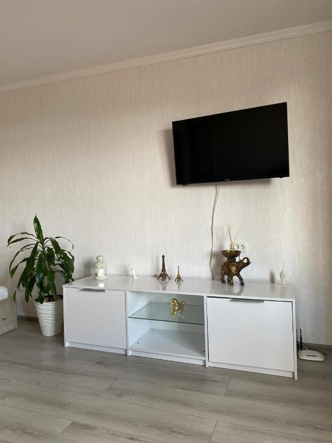 5 Minutes To The City Center Mykolaiv Exterior photo